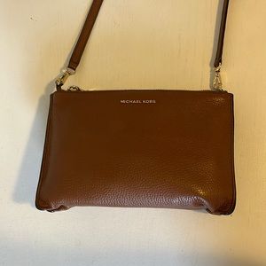 Jet Set Peddled Leather Crossbody Bag